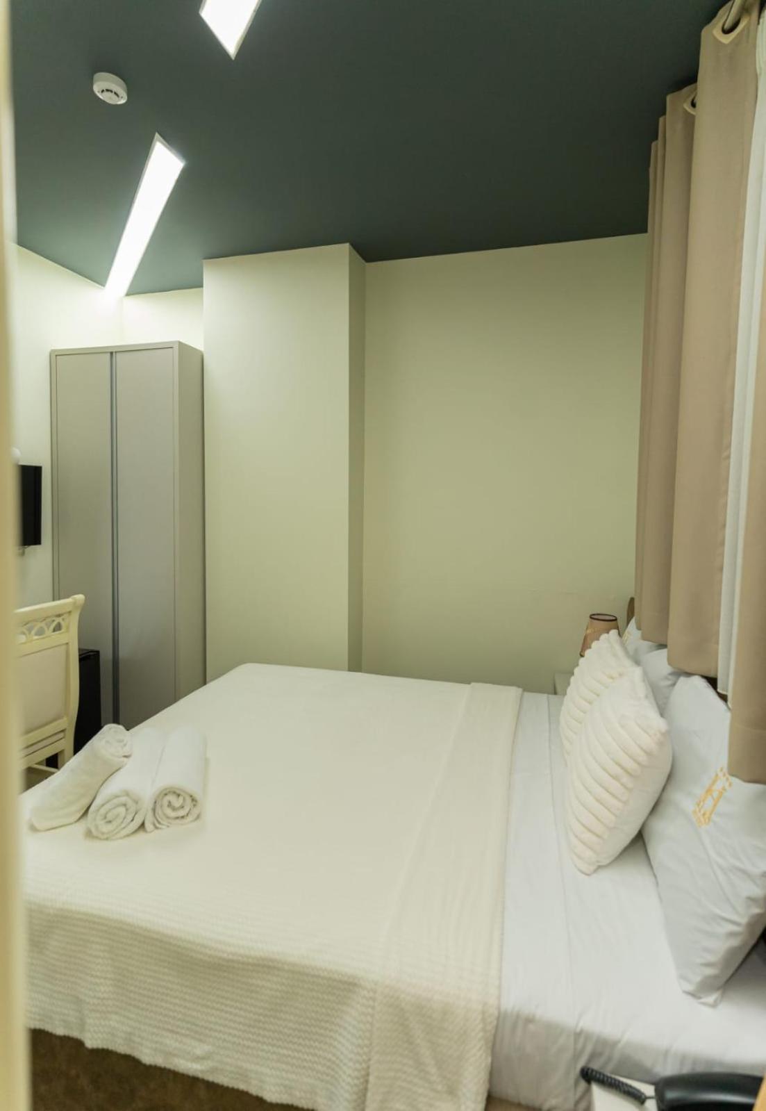 Alko Hotel Shkodër エクステリア 写真